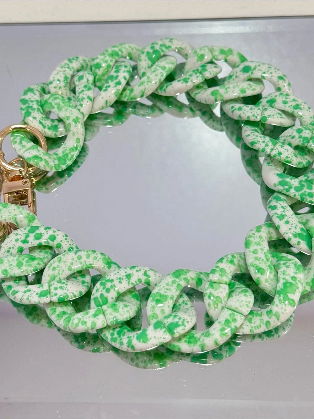 New Acrylic Green Speckled Bag Chain 18 inches